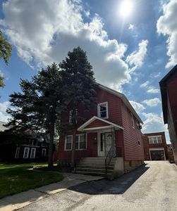 2333 Walnut St