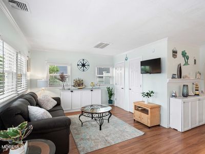 304 Bay Boulevard