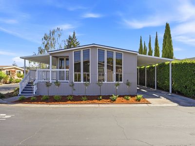 399 Chateau La Salle Dr
