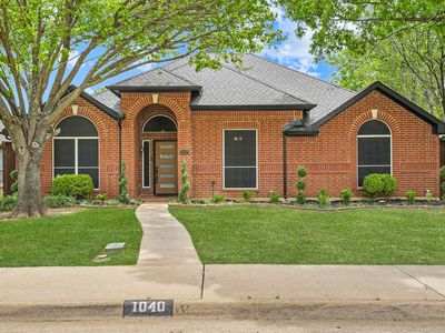 1040 Essex Dr