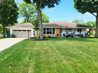 Property at 251 Habant Dr, Amherst, OH