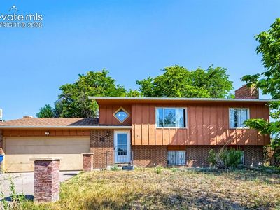 93 Regency Blvd