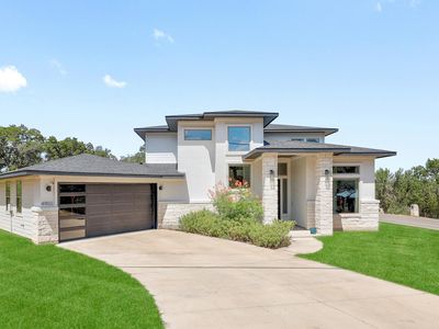 4902 Country Club Dr