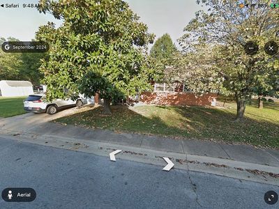 102 N Mulberry St