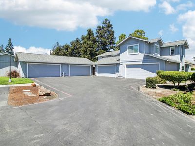 655 Martinique Ct