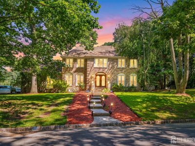 19 Cherokee Rd