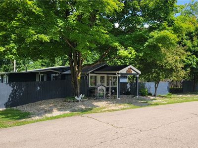 235 S Lansdowne Ave