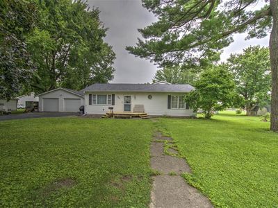 220 W Madison St