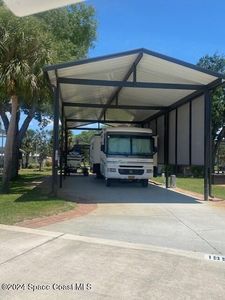 1995 Payne Stewart Dr #204