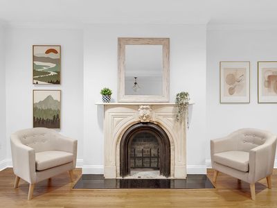 561 5th St APT 1