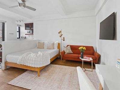 235 E 22nd St APT 9N