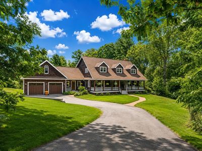 3 Lealand Peck Dr