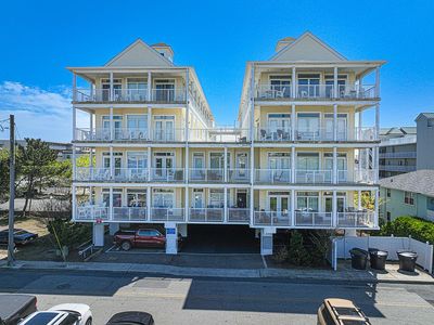 11 54th St #203