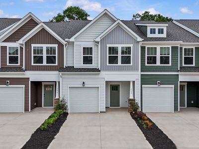 621 E Norvell Ct