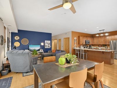 4500 Chicago Ave APT 211