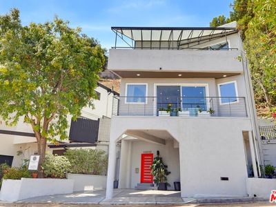 2251 Lyric Ave