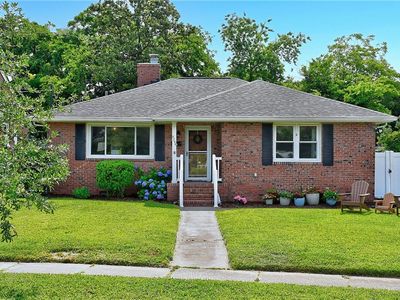 4704 Mayflower Rd