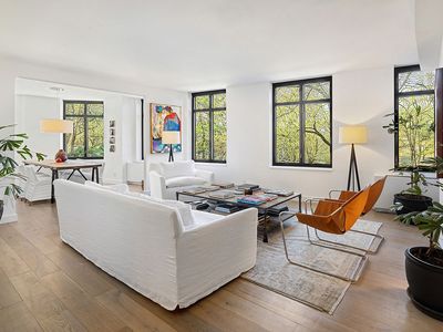 222 Riverside Dr #2B