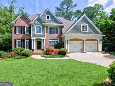 658 Vinings Estates Dr SE