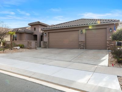 1731 W Whitestone Dr