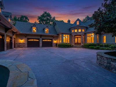 505 Woodlake Way