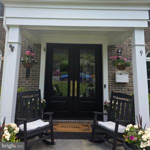 9 Cockrell St