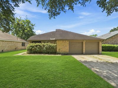 807 Highland Woods Dr