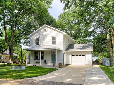 82 Euclid St