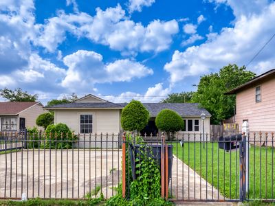 1017 Hoke Smith Dr