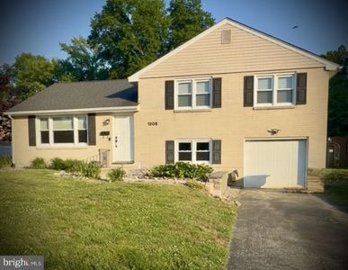 1208 Winstead Rd