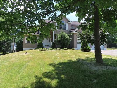 8 Corrine Ct