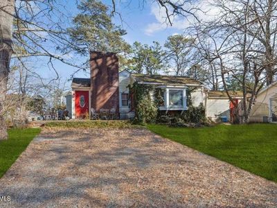 48 Bay Parkway