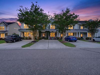 9086 Parlor Dr