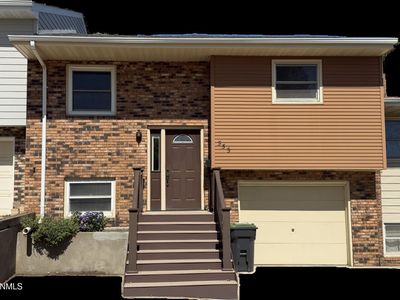 555 Marilyn Dr