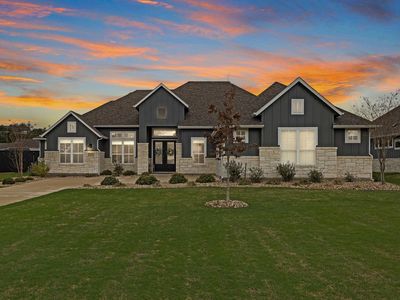 153 McNaughton Dr