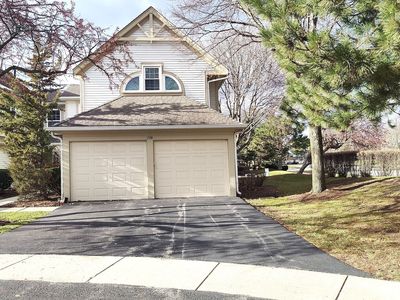 138 White Branch Ct S