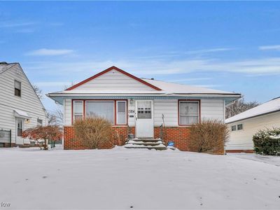 Property at 13704 Linn Ave, Garfield Heights, OH