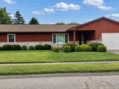 25 Newton Dr