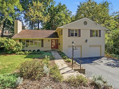 4877 Le Blond Ave