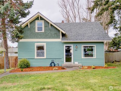 393 NE Regatta Drive