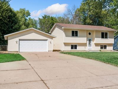 6771 Maple Dr