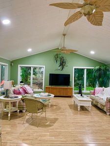3115 N Wheaton Point
