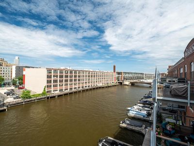 130 South Water STREET #405