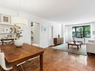 315 E 65th St APT 4A