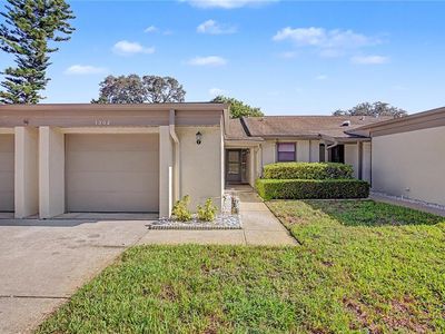 1302 GOLFVIEW DRIVE