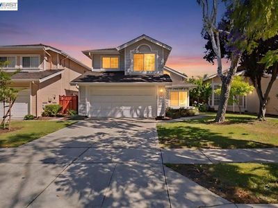 5579 Ridgewood Dr