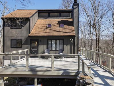 109 Essex Ct