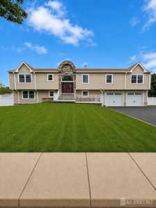 181 Hanson Ave
