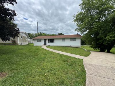 3051 N Pierce Avenue