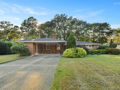 522 E Moye Dr